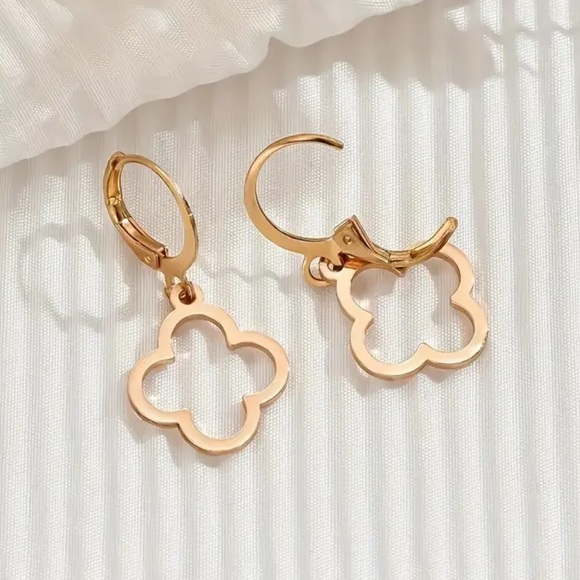 NEW Minimalistic Simple Style Elegant Everyday All Season Gold 14k Earrings - Picture 4 of 4